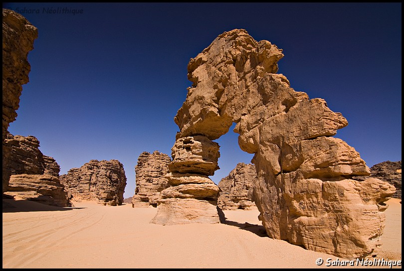 alidemma-3.jpg - Le site d'alidemma est connu pour ses nombreuses arches naturelles, résultats spéctaculaires de l'érosion.