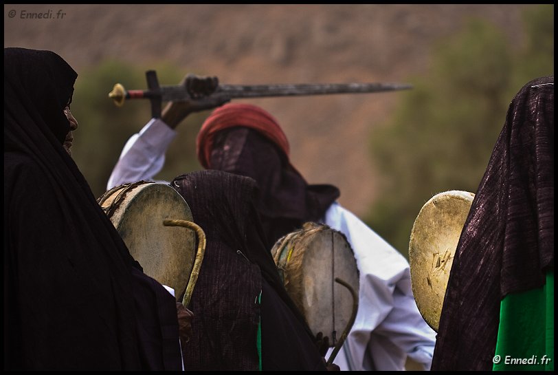 sebeiba-41.jpg - Les joueuses de ganga et le danseur.
